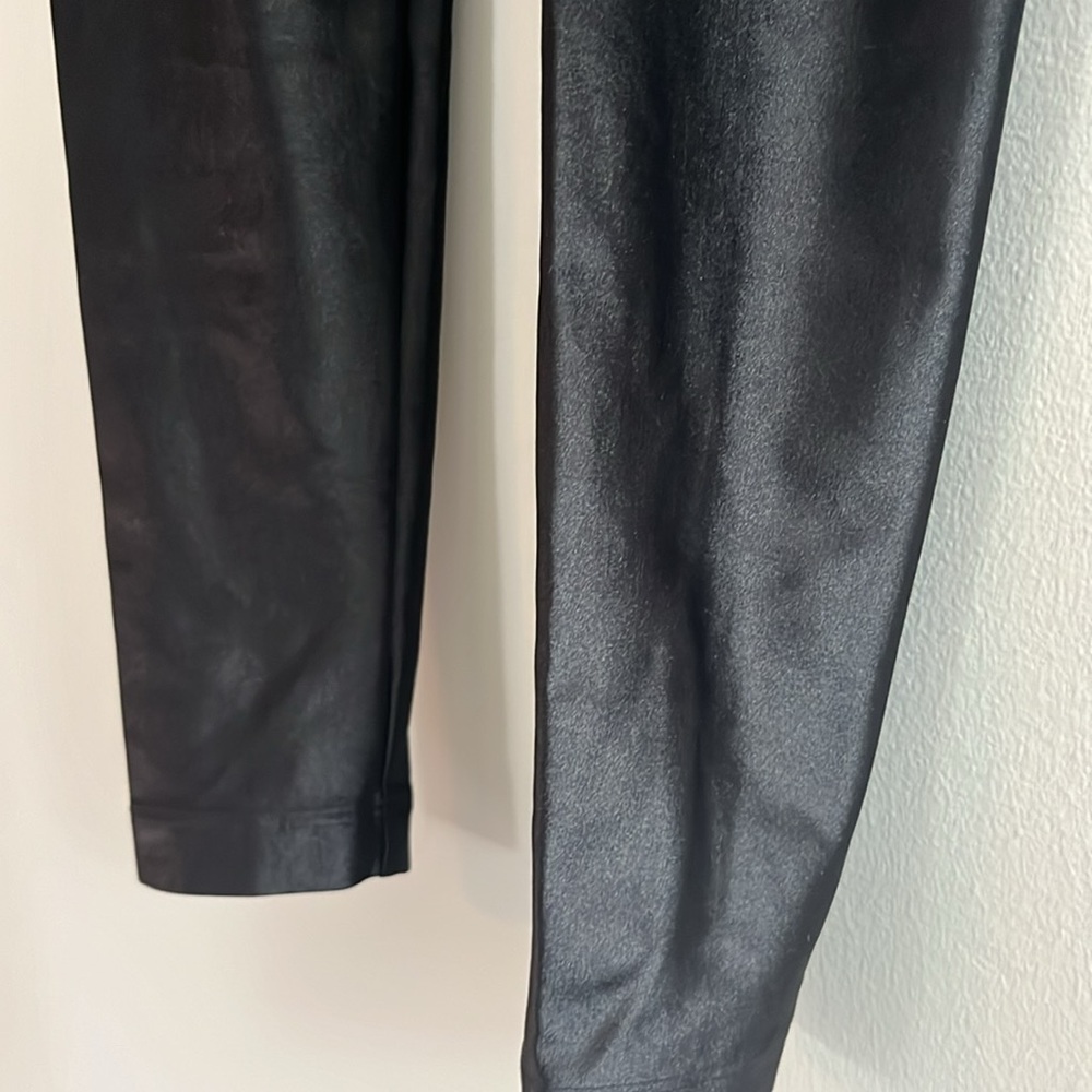 Koral Lustrous High Rise cropped leggings - Picture 3 of 6